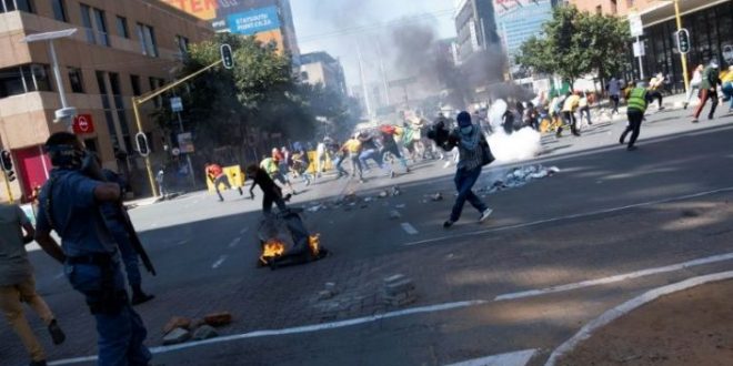 One killed in South Africa student protest