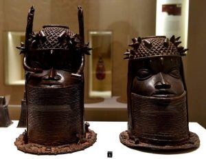 France returns looted treasures to Benin
