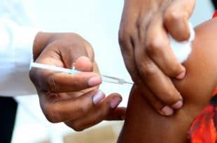 Zimbabwean unvaccinated civil servants barred from work