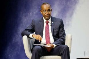 Somalia: president Farmajo suspends powers of PM