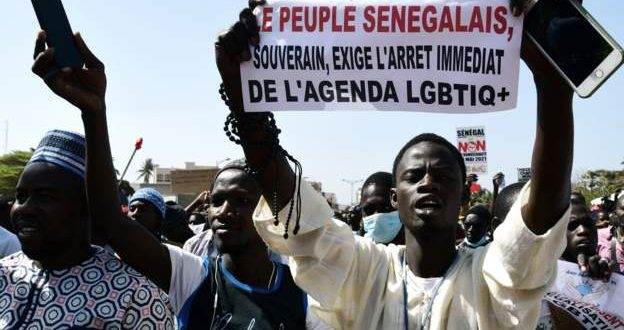 Senegal: parliament rejects bill to toughen laws on homosexuality