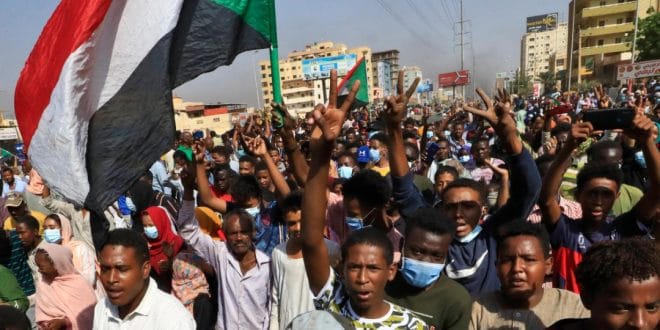 Tense scenes at Sudan protests amid political turmoil