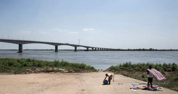 Mozambique: search for six missing in Zambezi river
