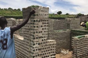 Mozambique: Using recycled bottles to build a home for the homeless