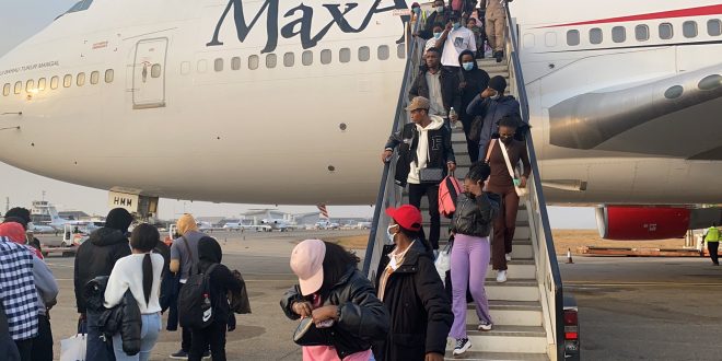 Nigeria: first group of nationals returns from Ukraine