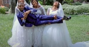 DR Congo: this man married triplets after falling in love with them (video)