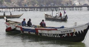 Ghana suspends search for sunken boat crew