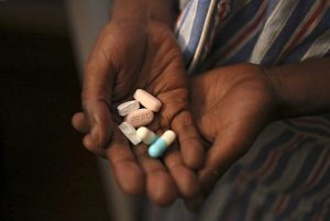 Mozambique: Thousands of patients drop out of HIV drugs