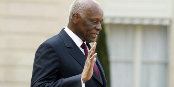 Angola: ex-president Dos Santos placed in coma