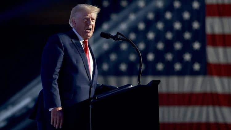 USA: Donald Trump's first return to Washington since his departure