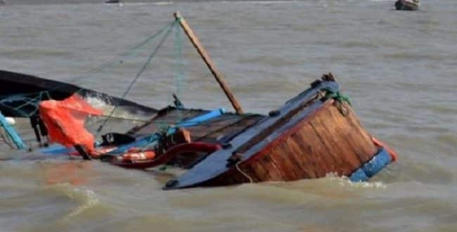 Nigeria: dozen bodies recovered after a shipwreck