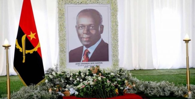 Angola: family division on the funeral of former president dos Santos