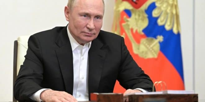 Vladimir Putin accuses the US of "dragging" the war in Ukraine