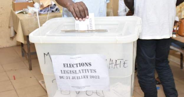 Senegal ruling coalition loses absolute majority