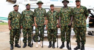 Nigeria: President Buhari summons security chiefs amid terror alerts