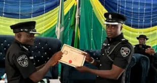 Nigeria: police officer awarded by President Buhari