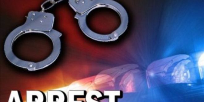 Nigeria: woman and young boy arrested for robbing traders