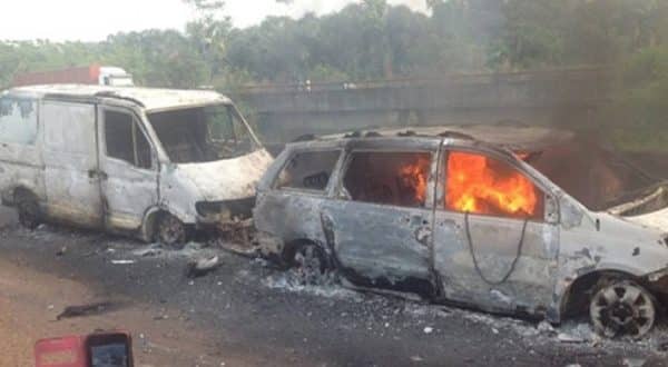 Nigeria: more than 50 travellers burnt to death in road accident