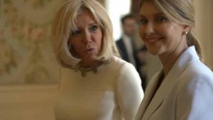 Brigitte Macron receives Ukrainian First Lady Olena Zelenska