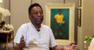 Pelé's message after his medical visit