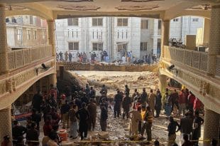 Several killed and injured in Pakistan mosque explosion
