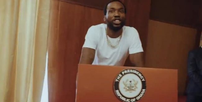 US rapper Meek Mill apologizes for Ghana state house video