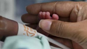 Mother of seven gives birth to quintuplets