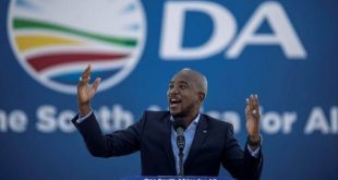 South Africa: opposition calls for probe over ministers' lavish home