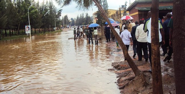 More than 100 dead in floods and landslides in Rwanda