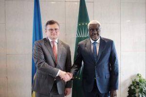 Ukraine Foreign minister urges end of African neutrality in Russia war
