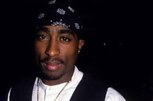 Police raid suburb of Las Vegas 27 years after Tupac's death