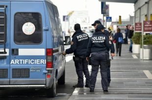 Ten prison guards accused of torturing a Tunisian detainee in Italy
