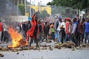 Kenyan sets himself on fire over cost of living