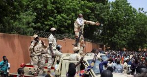 Niger authorities accuse France of freeing terrorists