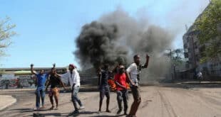 Mozambican police suppress violent protests after local elections
