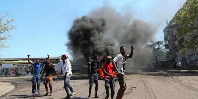 Mozambican police suppress violent protests after local elections