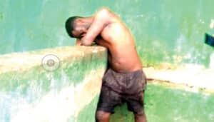 A man dies mysteriously in a Lagos park