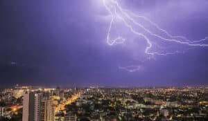 Four killed and three injured by lightning in Mozambique