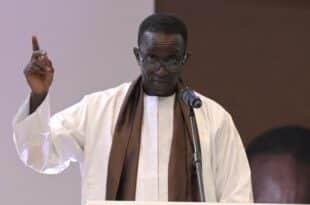 Senegal's ruling party's candidate concedes defeat and congrats winner