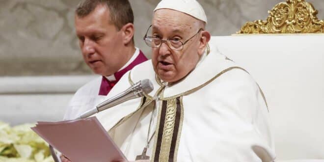 Pope Francis renews call for peace