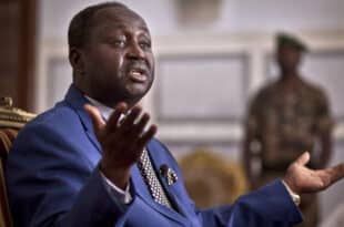 CAR court issues arrest warrant for former president François Bozize