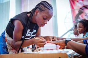 Nigerian woman completes 72-hour nail-painting marathon