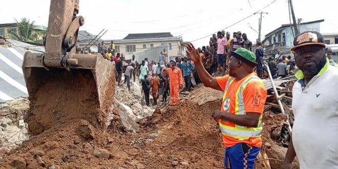 Three dead as mosque collapses in Lagos