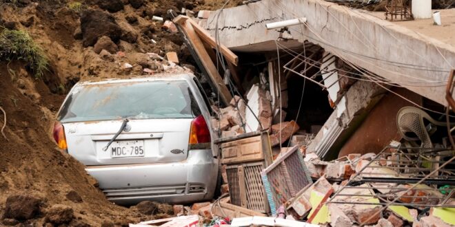 At least 7 dead, 22 injured in Ecuador after landslide