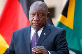 South African president announces new cabinet with former opposition leader