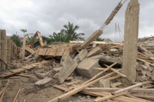 Two killed, many injured in builing collapse