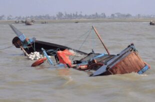 Nigeria: dozens dead after boat capsizes