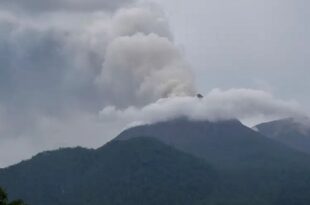 indonesia: volcano eruptions leave several dead