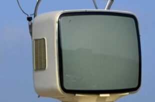 Burkina Faso shuts down TV station in Mali