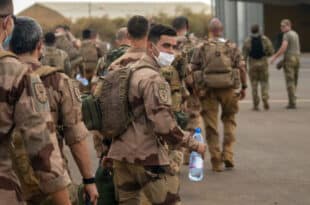 Senegal gives ultimatum to French soldiers